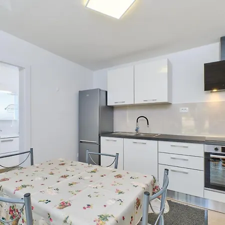 Ursula Stivan Martinscica (Cres)