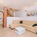 Casa de Férias Ursula Stivan *